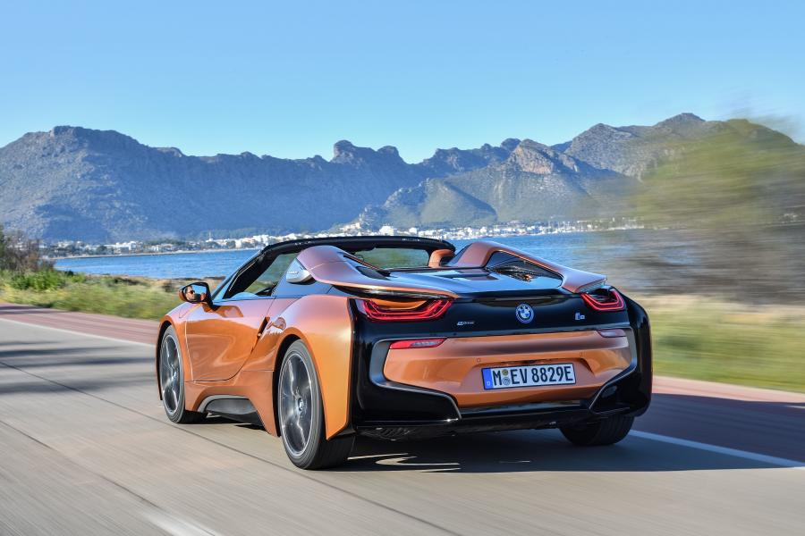  BMW i8 Roadster (I15) 2018 года  (WW) (фото 150 из 198)